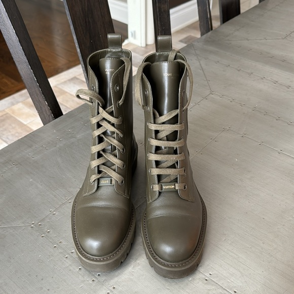 Louis Vuitton green khaki combat military weather boot bootie sz 38 with box - Picture 5 of 10